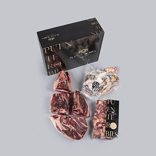 PROSCIUTTO CESAREO SELEZIONE GOURMET (DISOSSATO) PROSCIUTTO CESAREO SELEZIONE GOURMET (DISOSSATO)